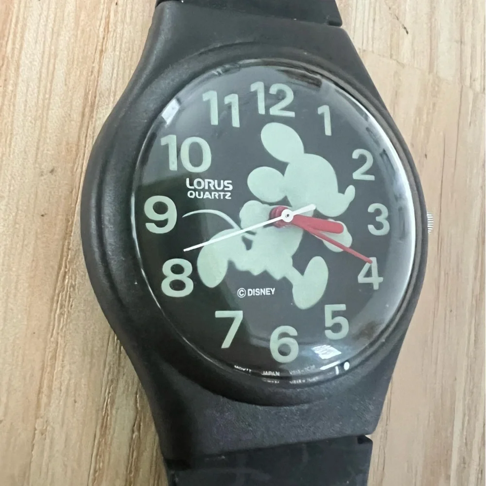 Lorus Disney Mickey Mouse black glow in the dark watch NEW BATTERY